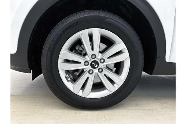 Kia Sportage (2018) thumbnail 17