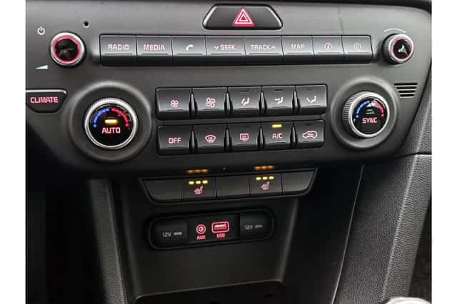Kia Sportage (2018) thumbnail 25