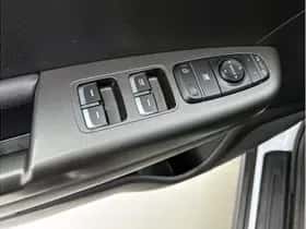 Kia Sportage (2018) thumbnail 32