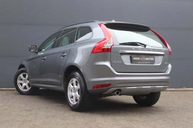 Volvo XC60 (2017) thumbnail 21