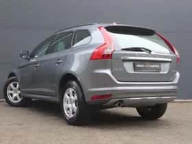 Volvo XC60 (2017) thumbnail 21