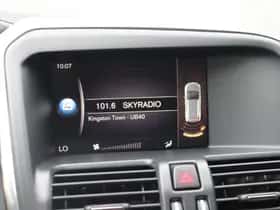 Volvo XC60 (2017) thumbnail 23