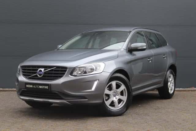Volvo XC60 (2017) thumbnail 25