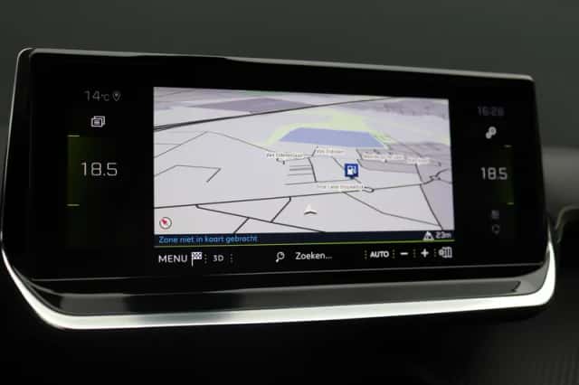 Peugeot 2008 (2020) thumbnail 12