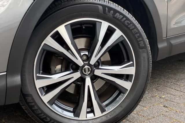 Nissan Qashqai (2019) thumbnail 5