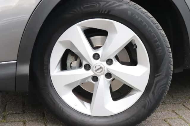 Nissan Qashqai (2021) thumbnail 5
