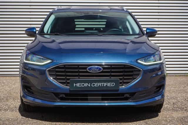 Ford Focus (2022) thumbnail 2