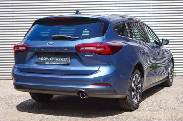 Ford Focus (2022) thumbnail 6