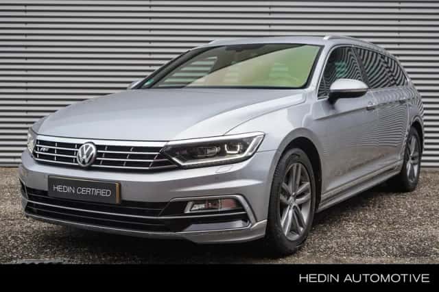 Volkswagen Passat (2019) thumbnail 1
