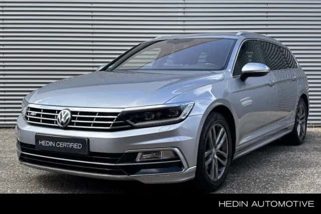 Volkswagen Passat (2019) thumbnail 1