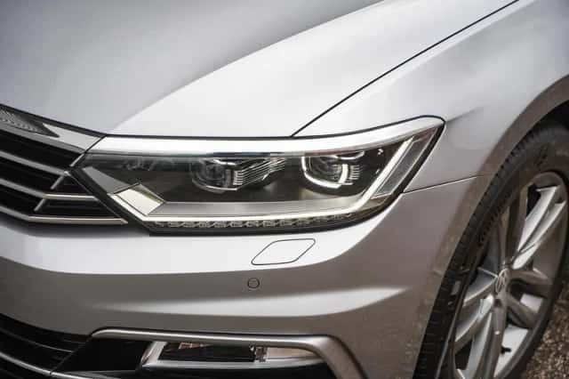 Volkswagen Passat (2019) thumbnail 4