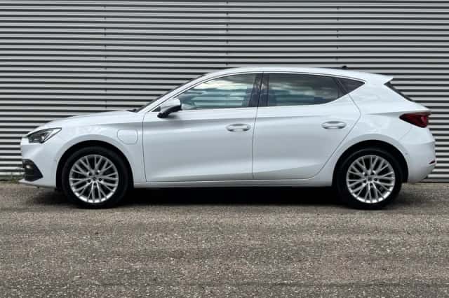 SEAT Leon (2021) thumbnail 5
