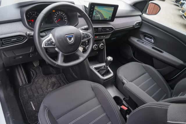 Dacia Jogger (2022) thumbnail 12
