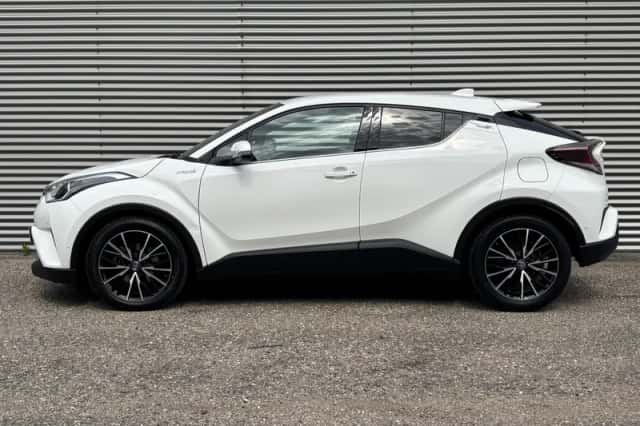 Toyota C-HR (2019) thumbnail 5