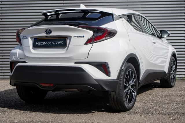 Toyota C-HR (2019) thumbnail 6