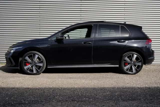 Volkswagen Golf (2021) thumbnail 3