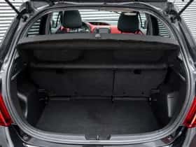Toyota Yaris (2015) thumbnail 10