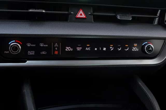 Kia Sportage (2023) thumbnail 26