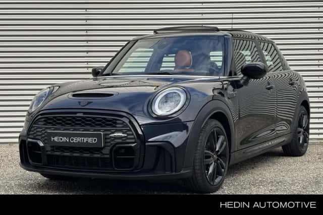 MINI John Cooper Works (2021) thumbnail 1