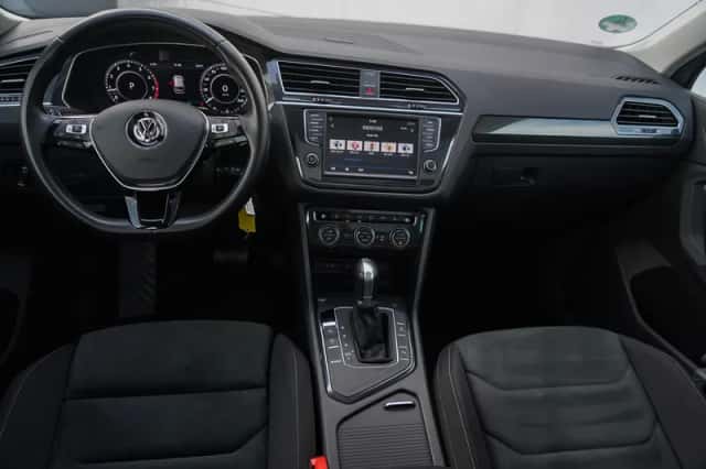 Volkswagen Tiguan (2016) thumbnail 12