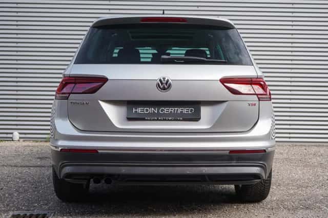 Volkswagen Tiguan (2016) thumbnail 5