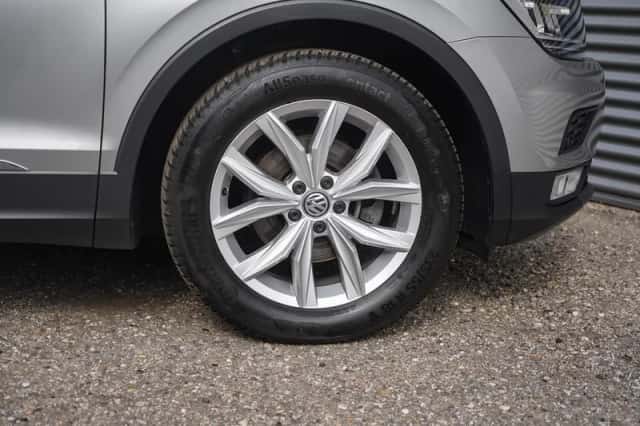 Volkswagen Tiguan (2016) thumbnail 7