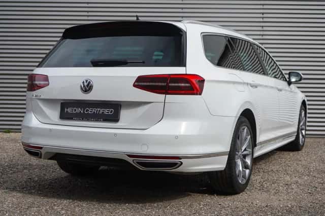 Volkswagen Passat (2019) thumbnail 6