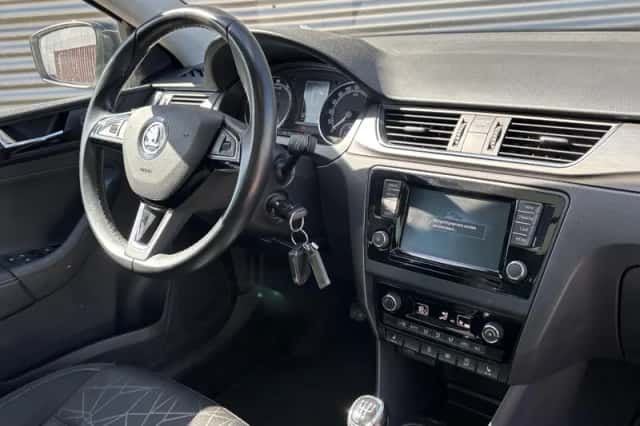 Škoda Rapid (2018) thumbnail 7