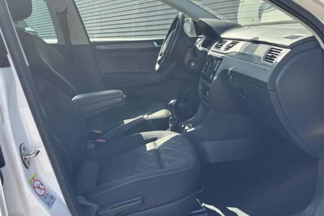 Škoda Rapid (2018) thumbnail 8
