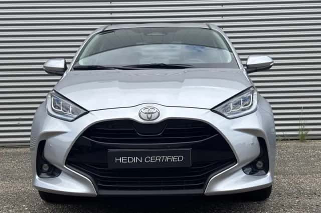 Toyota Yaris (2025) thumbnail 4