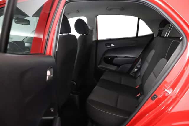 Kia Picanto (2022) thumbnail 6