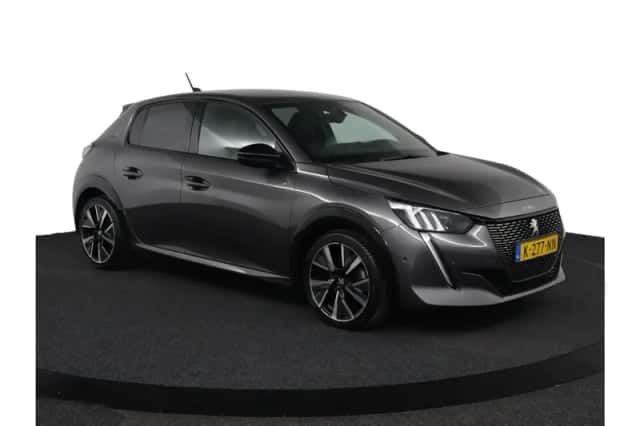 Peugeot 208 (2021) thumbnail 12