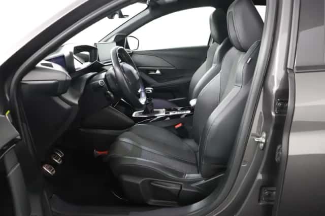 Peugeot 208 (2021) thumbnail 14