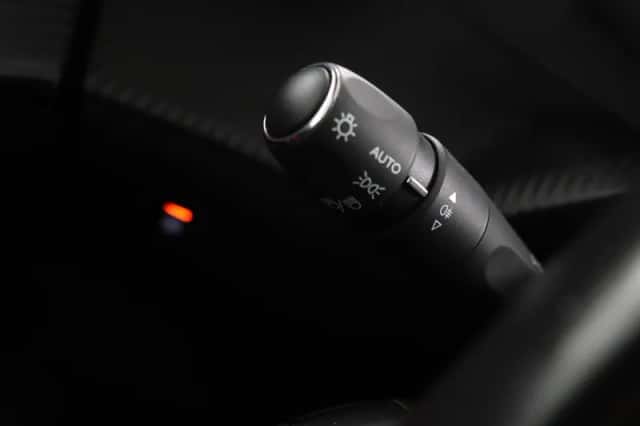 Peugeot 208 (2021) thumbnail 24