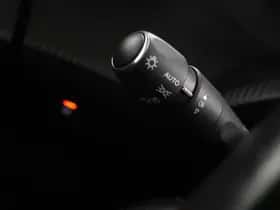 Peugeot 208 (2021) thumbnail 24