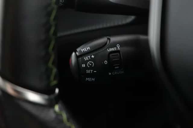 Peugeot 208 (2021) thumbnail 41