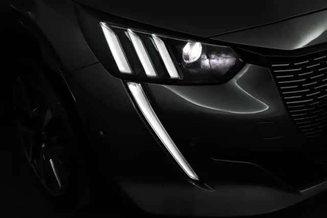 Peugeot 208 (2021) thumbnail 56