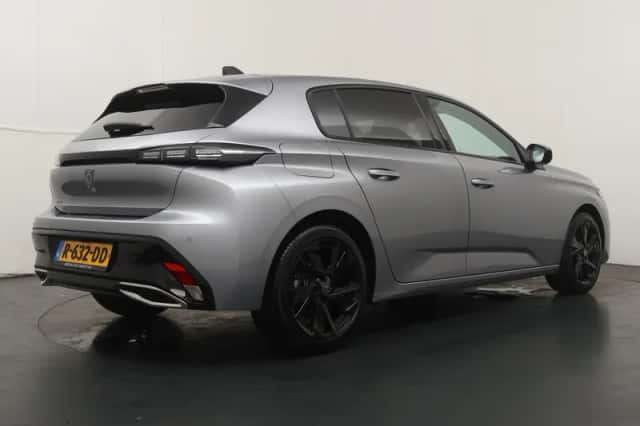 Peugeot 308 (2022) thumbnail 2