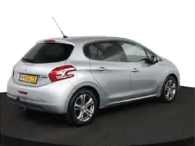Peugeot 208 (2013) thumbnail 2