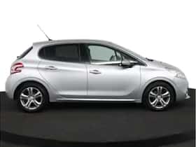Peugeot 208 (2013) thumbnail 12