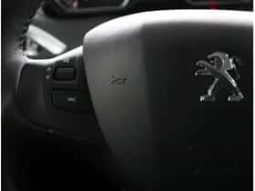 Peugeot 208 (2013) thumbnail 16