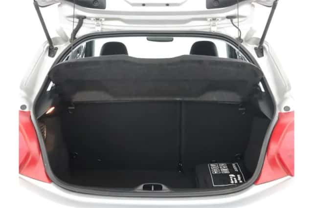 Peugeot 208 (2013) thumbnail 19