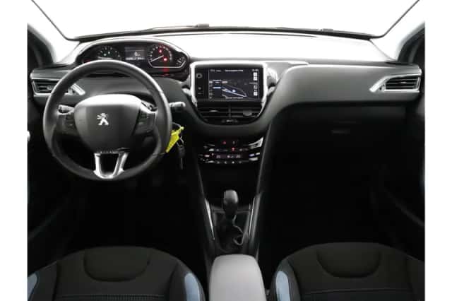 Peugeot 208 (2013) thumbnail 4