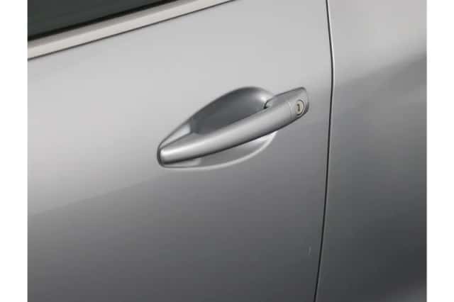 Peugeot 208 (2013) thumbnail 31