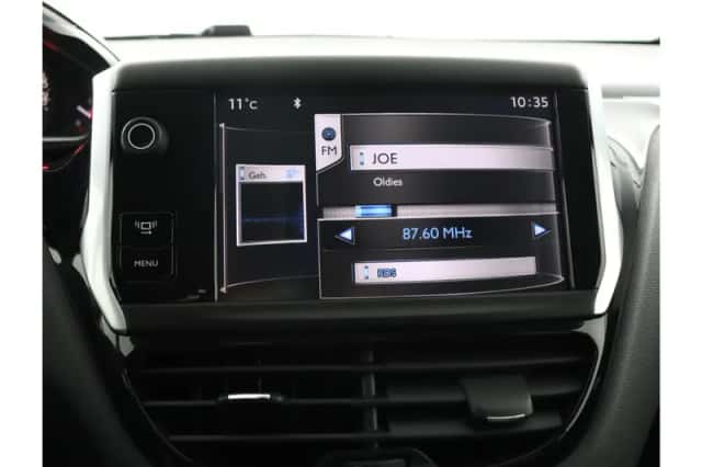 Peugeot 208 (2013) thumbnail 35