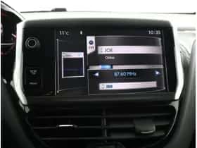 Peugeot 208 (2013) thumbnail 35