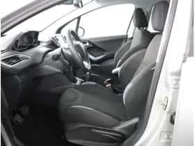 Peugeot 208 (2013) thumbnail 5