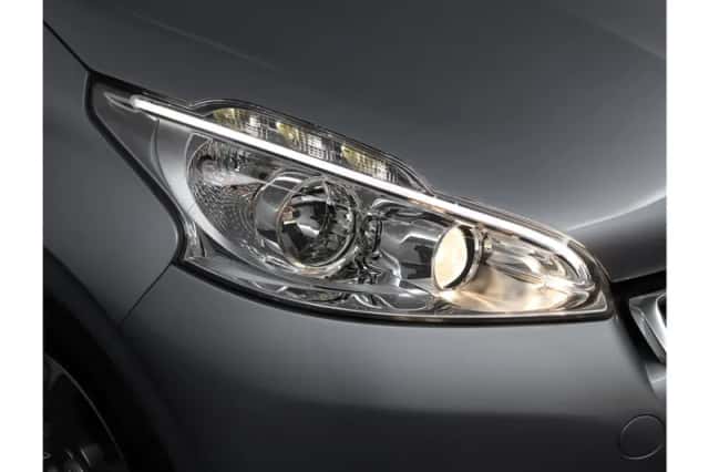 Peugeot 208 (2013) thumbnail 45