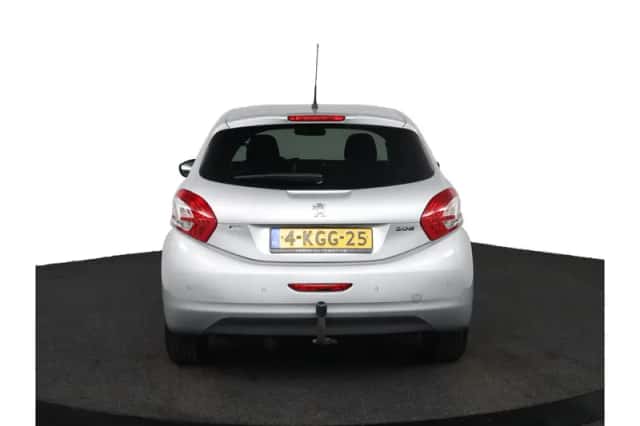 Peugeot 208 (2013) thumbnail 46