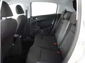Peugeot 208 (2013) thumbnail 6